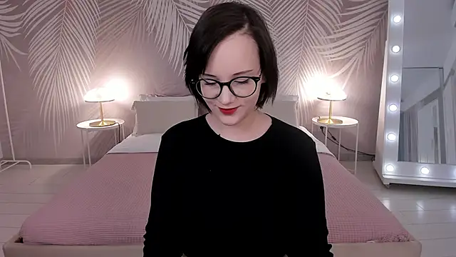 StellaGloww online show from 03-21-25, 05:11