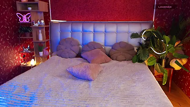 AuroraAksnesss online show from 01-27-25, 09:55