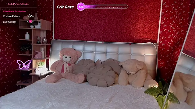 AuroraAksnesss online show from 04-15-26, 07:03