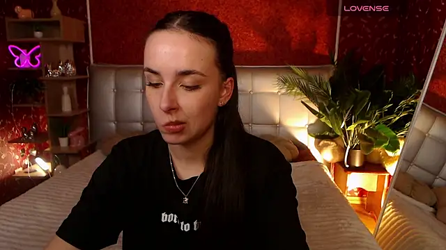 AuroraAksnesss online show from 03-14-25, 05:35