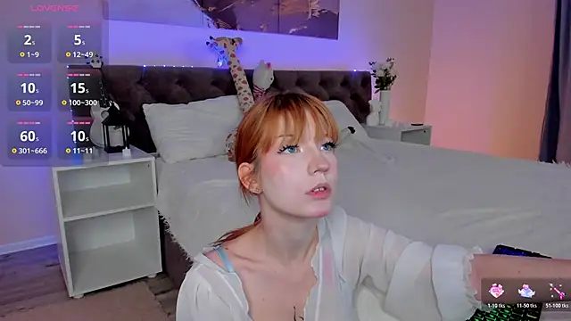 Snapshot of Linablueeyed chatting on 11-15-25, 09:24 Linablueeyed online show from 11-15-25, 09:24