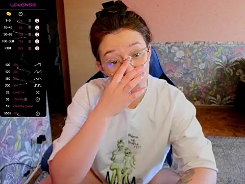 Chloe strip online show from 10-14-25, 02:56