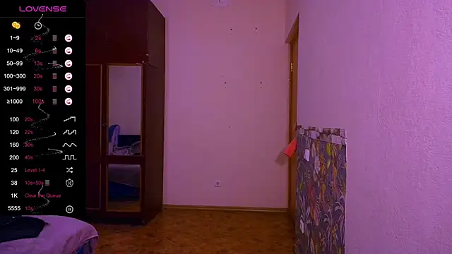 Chloe strip online show from 10-17-25, 04:42