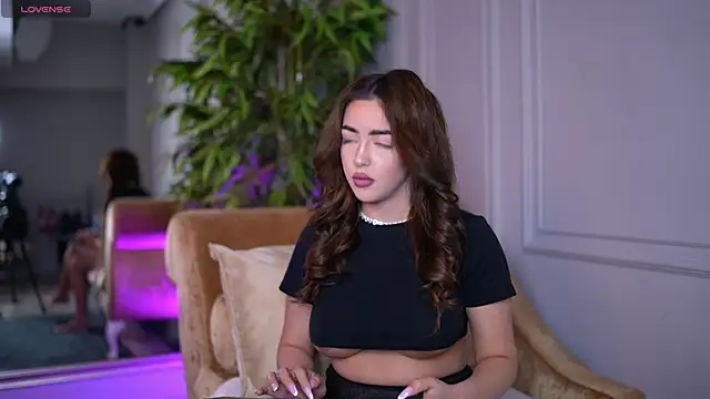 xJuliax online show from 02-22-25, 07:14