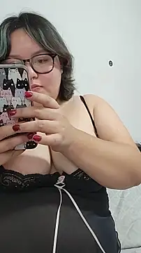 Snapshot of almitapro07 chatting on 03-09-26, 10:24 almitapro07 online show from 03-09-26, 10:24