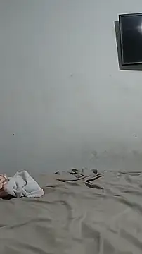 Snapshot of almitapro07 chatting on 04-14-26, 04:17 almitapro07 online show from 04-14-26, 04:17