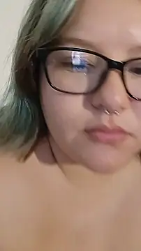 Snapshot of almitapro07 chatting on 03-26-26, 01:31 almitapro07 online show from 03-26-26, 01:31