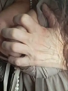 GypsyEsmeralda online show from 11-18-25, 08:01