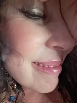 GypsyEsmeralda online show from 04-28-26, 07:18