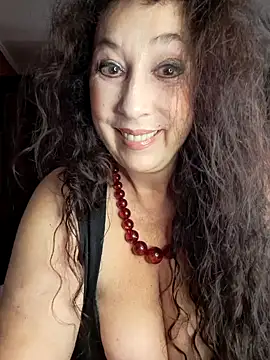 GypsyEsmeralda online show from 10-19-25, 07:11