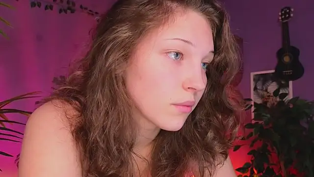 cherry lea online show from 09-26-25, 05:42