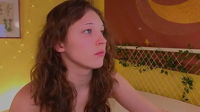 cherry lea online show from 11-22-25, 04:17