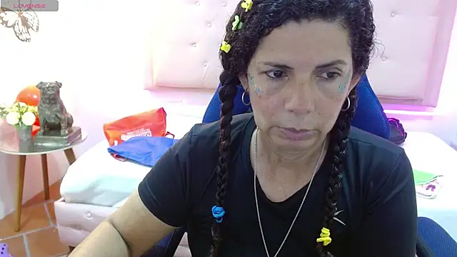 Snapshot of sila_bolum chatting on 06-12-26, 07:00 sila bolum online show from 06-12-26, 07:00