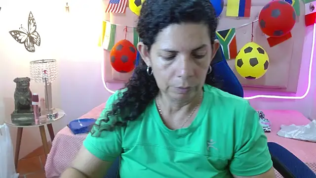 Snapshot of sila_bolum chatting on 07-04-26, 06:45 sila bolum online show from 07-04-26, 06:45