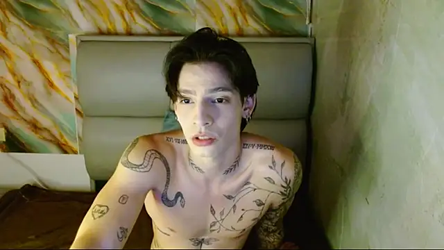 Apolo Hidalgo01 online show from 09-18-25, 06:55