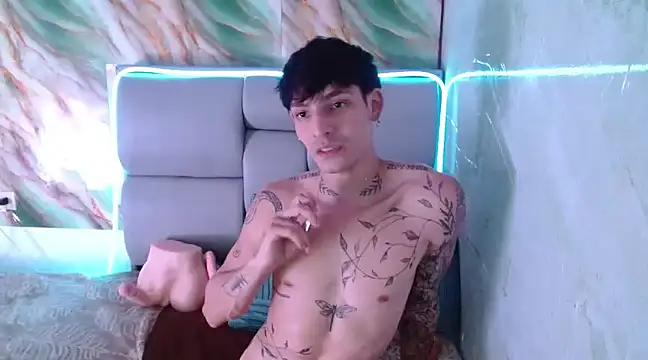 Apolo Hidalgo01 online show from 03-21-25, 04:40