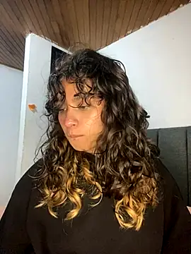 Andi9  online show from 10-15-25, 01:59