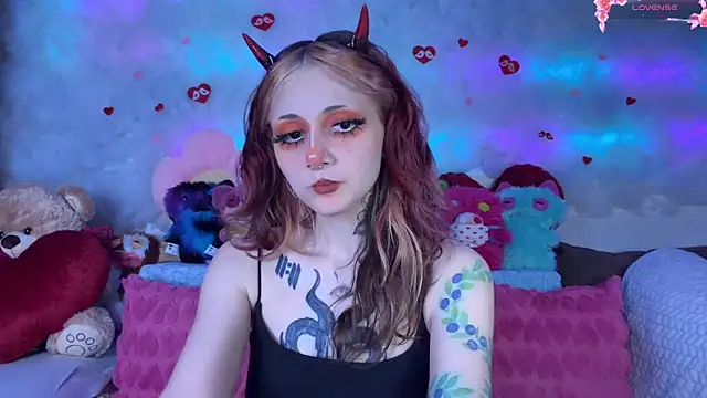 Snapshot of _Devill_Baby chatting on 03-04-26, 08:38 Devill Baby online show from 03-04-26, 08:38