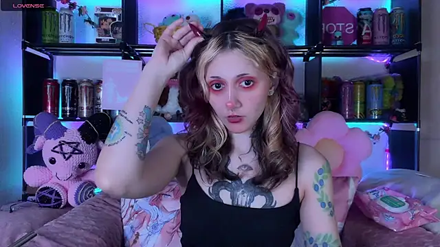 Devill Baby online show from 05-28-26, 06:25