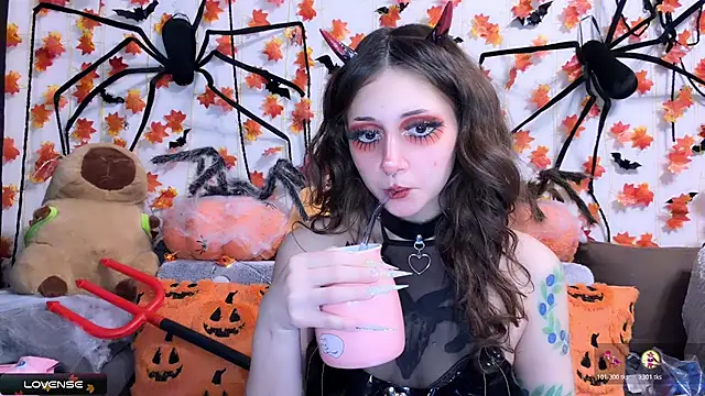  Devill Baby online show from 11-14-25, 06:22