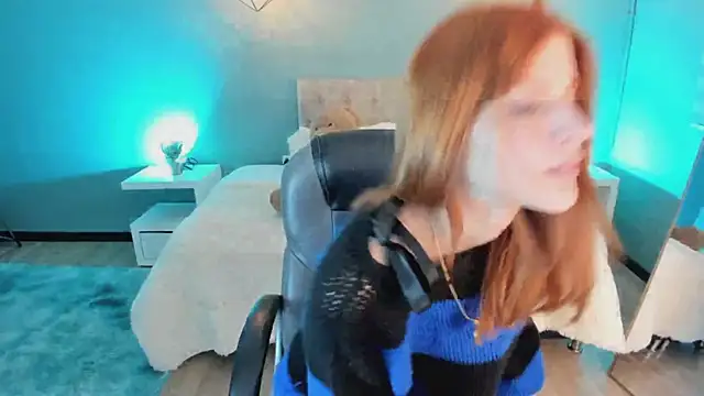 Nora Vennucci online show from 10-28-25, 06:51