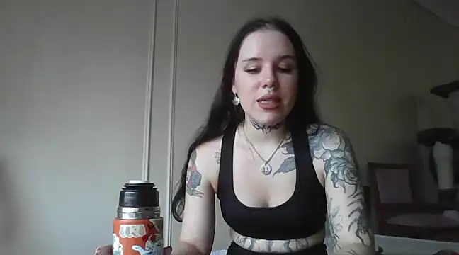 Snapshot of Donna_rv chatting on 02-28-25, 03:48 Donna rv online show from 02-28-25, 03:48