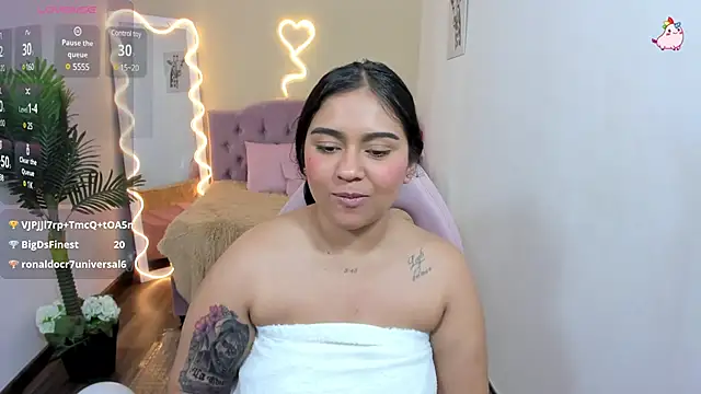 Snapshot of kendra_tay chatting on 03-03-25, 06:42 kendra tay online show from 03-03-25, 06:42
