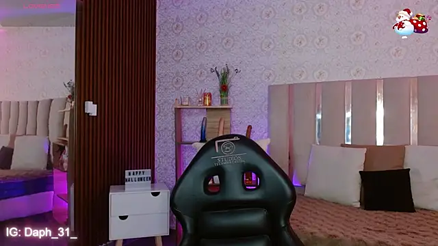 Daphnne tay online show from 11-12-25, 03:32