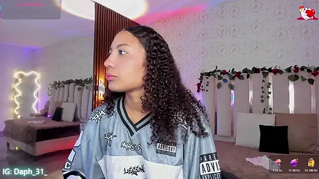 Snapshot of Daphnne_tay chatting on 02-19-26, 03:36 Daphnne tay online show from 02-19-26, 03:36