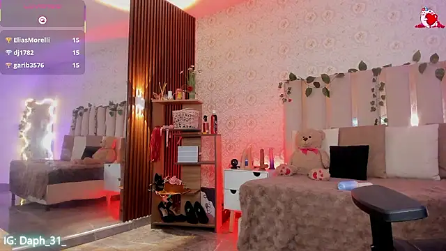 Snapshot of Daphnne_tay chatting on 02-03-26, 06:22 Daphnne tay online show from 02-03-26, 06:22