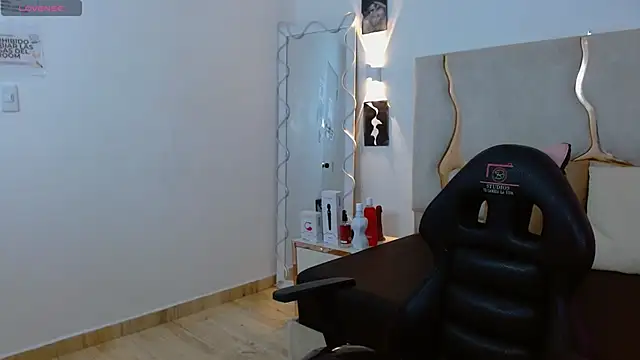 Daphnne tay online show from 09-23-25, 03:46