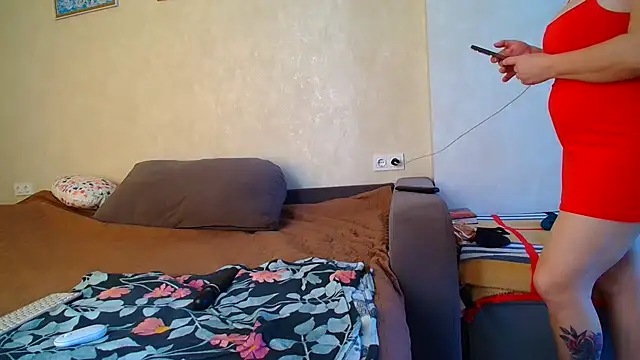 Brionia online show from 05-25-26, 05:29