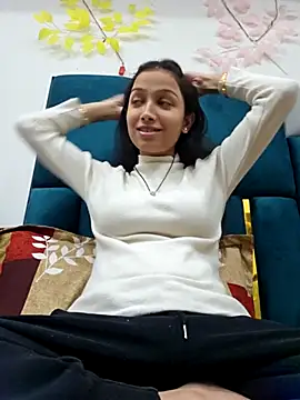 Snapshot of Aleena_Rai chatting on 02-21-25, 03:32 Aleena Rai online show from 02-21-25, 03:32