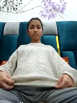 Snapshot of Aleena_Rai chatting on 02-04-25, 07:55 Aleena Rai online show from 02-04-25, 07:55