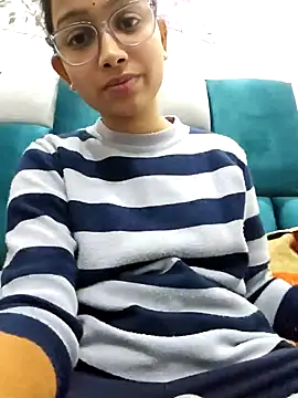 Snapshot of Aleena_Rai chatting on 12-18-24, 10:35 Aleena Rai online show from 12-18-24, 10:35