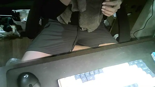 Snapshot of Ryan67533 chatting on 12-06-24, 11:27 Ryan67533 online show from 12-06-24, 11:27