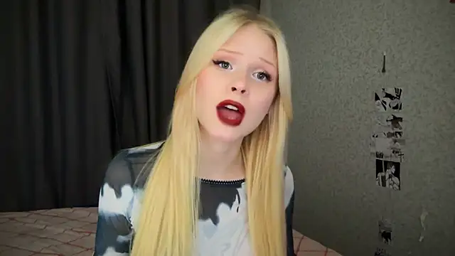 lisa barbie online show from 01-25-25, 02:58