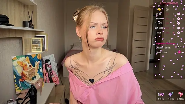 lisa barbie online show from 10-23-25, 08:57