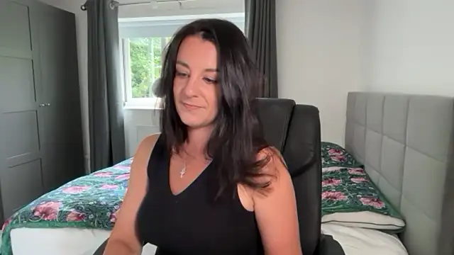 flatwhite0 online show from 06-20-26, 03:50