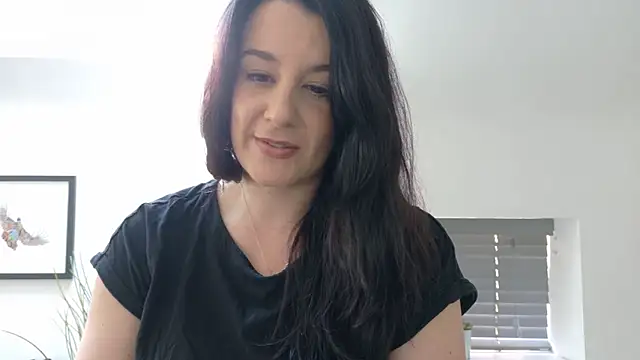 flatwhite0 online show from 04-23-26, 10:44