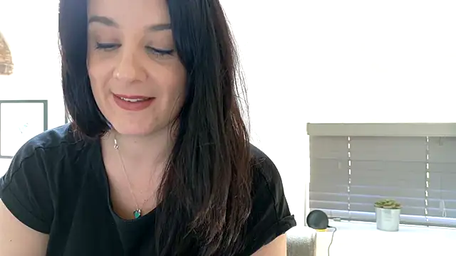 flatwhite0 online show from 04-23-26, 12:29