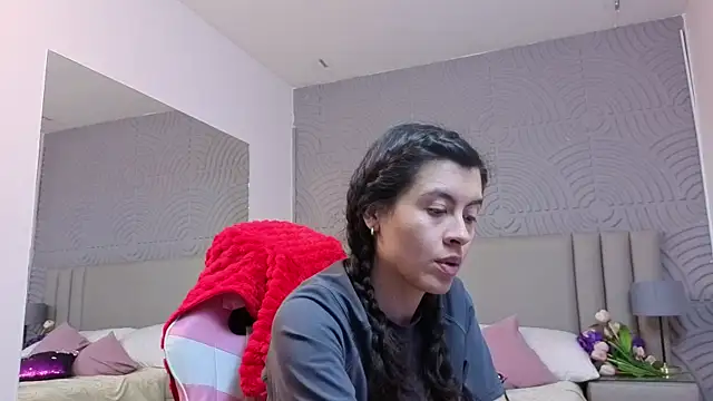 JaneLondon online show from 05-19-26, 07:21
