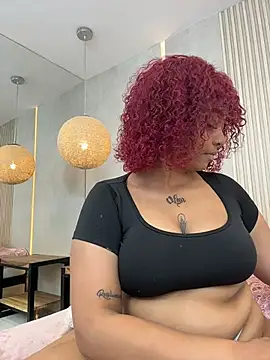 Snapshot of pamela_west chatting on 11-26-25, 08:09 pamela west online show from 11-26-25, 08:09