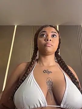 Snapshot of pamela_west chatting on 11-28-25, 07:58 pamela west online show from 11-28-25, 07:58