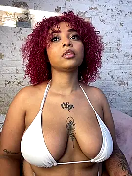 Snapshot of pamela_west chatting on 11-01-25, 07:41 pamela west online show from 11-01-25, 07:41