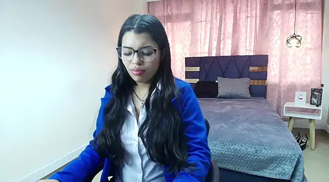 Snapshot of Asly_Morgan chatting on 02-14-25, 11:42 Asly Morgan online show from 02-14-25, 11:42