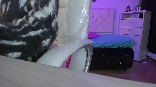 Amy Kiitty  online show from 03-11-26, 12:54