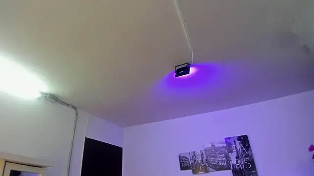 Amy Kiitty  online show from 11-28-25, 01:00