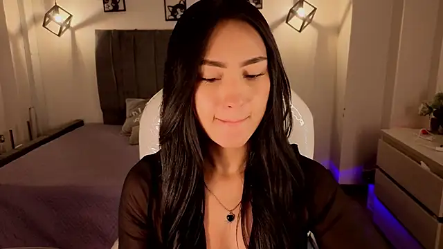 Amy Kiitty  online show from 06-21-26, 02:45
