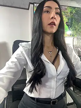 Amy Kiitty  online show from 04-13-26, 01:37